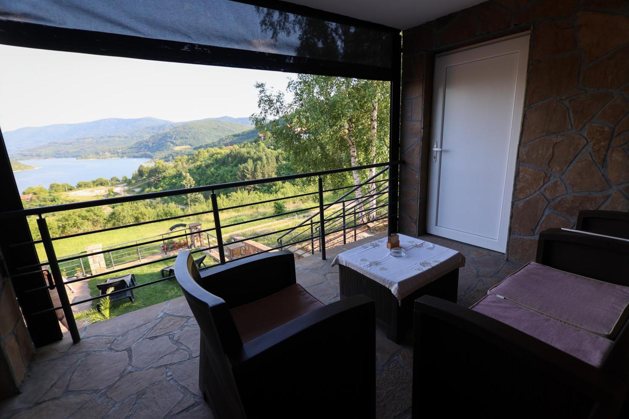 Vila Nemir Zavojsko Jezero Pirot Habitación foto