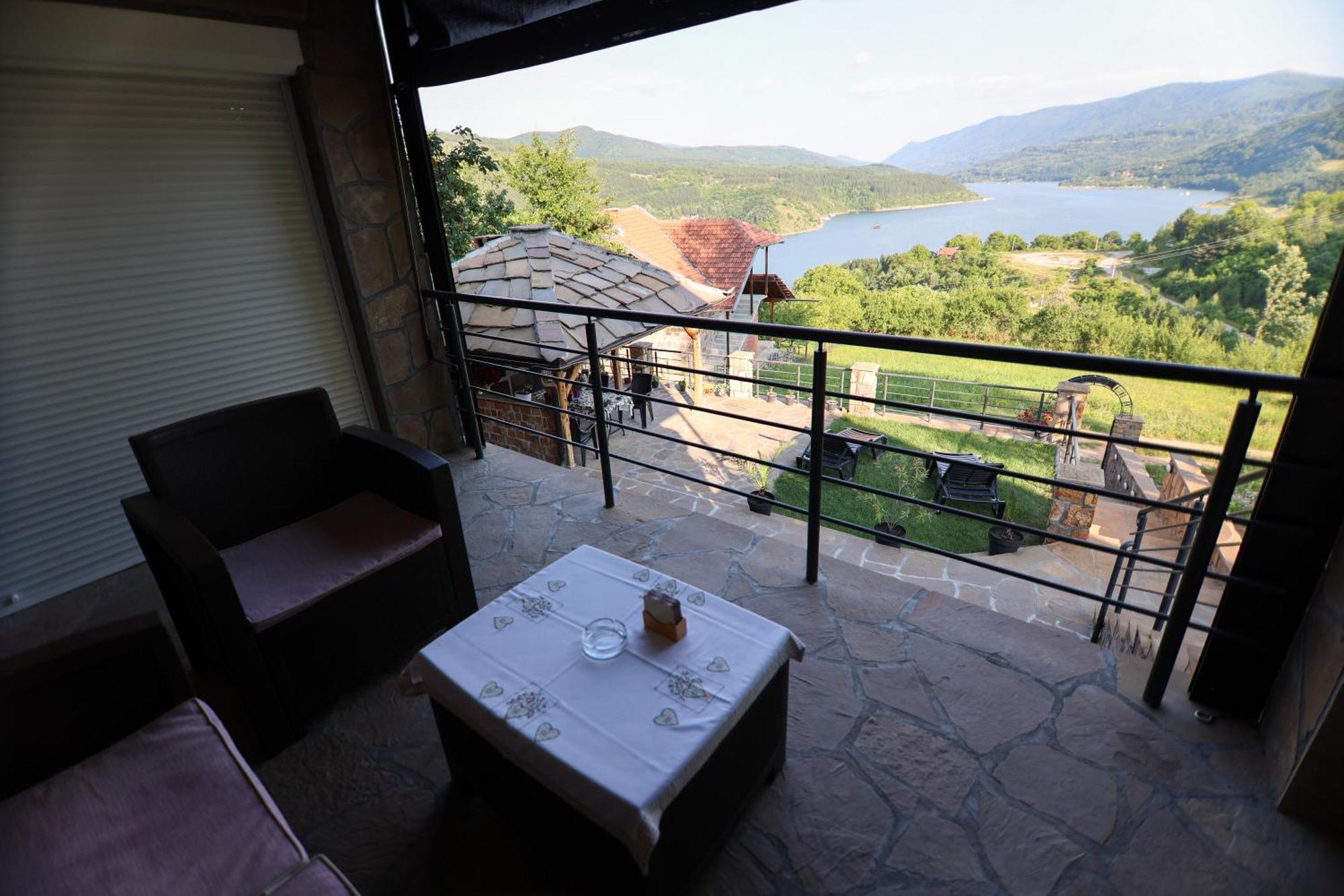 Vila Nemir Zavojsko Jezero Pirot Habitación foto